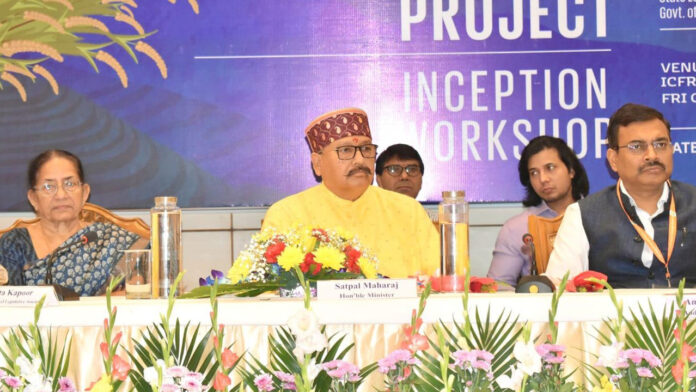 जल स्रोतों में जल उपलब्धता के लिए स्प्रिंगशेड मैनेजमेंट प्लान के तहत होगा कार्य : महाराज जल स्रोतों में जल उपलब्धता के लिए स्प्रिंगशेड मैनेजमेंट प्लान के तहत होगा कार्य : महाराज