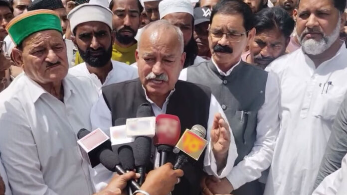 लोकतंत्र बचाने एवं समुदाय विशेष के उत्पीड़न के खिलाफ मोर्चा ने लगाई दहाड़ लोकतंत्र बचाने एवं समुदाय विशेष के उत्पीड़न के खिलाफ मोर्चा ने लगाई दहाड़