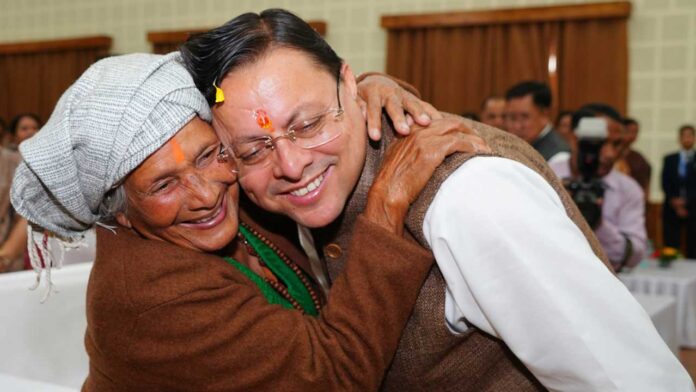 वरिष्ठ महिलाएं, परिवारों के साथ संस्कृति, परंपरा और जीवन मूल्यों की रक्षक : सीएम धामी