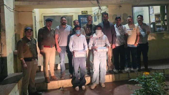दो फरार कुख्यात बदमाश गिरफ्तार, आरोपियों पर हत्या के प्रयास के 6 मामले दर्ज
