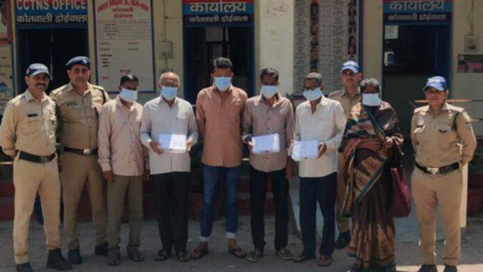 महिला सहित 6 बुर्जुग चोर गिरफ्तार महिला सहित 6 बुर्जुग चोर गिरफ्तार