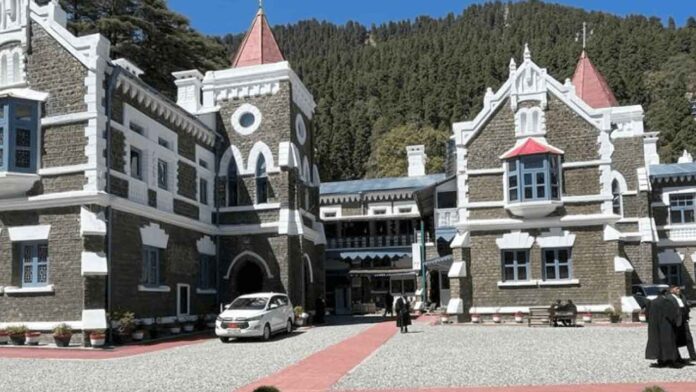 सचिव अल्पसंख्यक को हाईकोर्ट से अवमानना नोटिस जारी सचिव अल्पसंख्यक को हाईकोर्ट से अवमानना नोटिस जारी