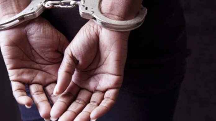 पाकिस्तान से रूपए ट्रांजेक्शन मामले में एक और शिक्षिका पूजा गिरफ्तार पाकिस्तान से रूपए ट्रांजेक्शन मामले में एक और शिक्षिका पूजा गिरफ्तार