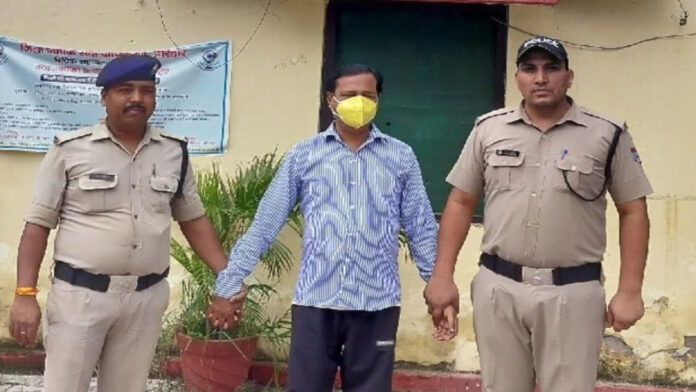 जमीनी धोखाधड़ी में फरार चल रहा गैंगस्टर गिरफ्तार