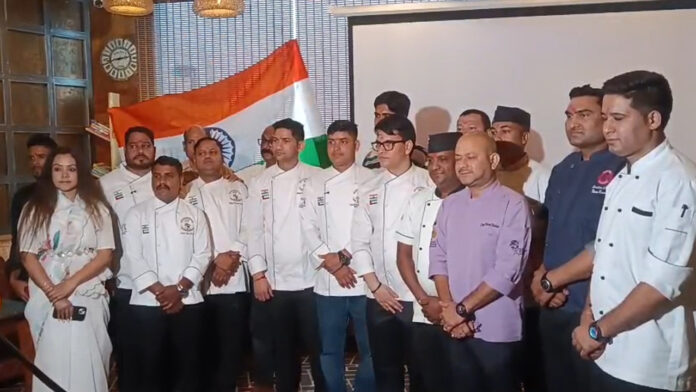 आईयूसीए की महत्वपूर्ण बैठक आयोजित : उत्तराखंडी व्यंजनों और शेफ्स को वैश्विक मंच देने पर मंथन आईयूसीए की महत्वपूर्ण बैठक आयोजित : उत्तराखंडी व्यंजनों और शेफ्स को वैश्विक मंच देने पर मंथन