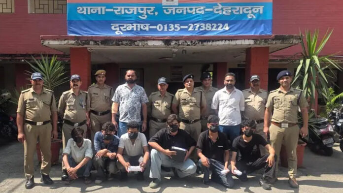 सिद्धू गैंग के 6 ड्रग्स पैडलर अरेस्ट, शौक ने छात्रों को बना दिया तस्कर